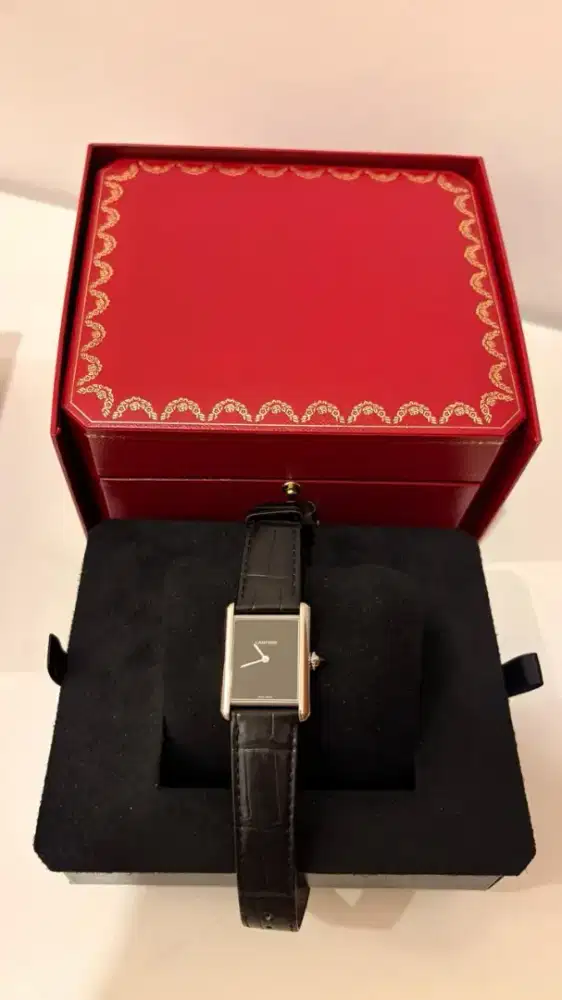 Jam tangan Cartier Tank Must de Cartier
