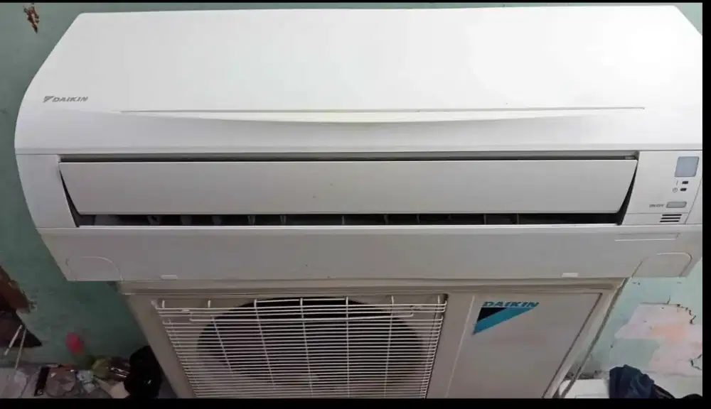 Jual ac Daikin 1/2 pk lowwat 320watt kondisi 95% ori semu