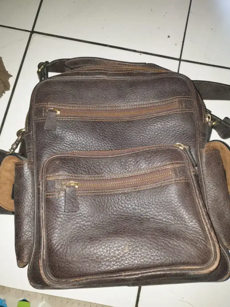 Tas kulit asli pria