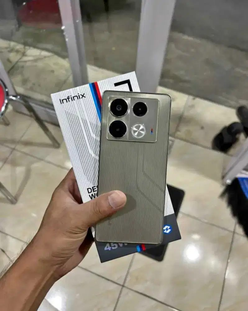 Infinix Note 40 8/256 BMW Edition Fullset No Minus