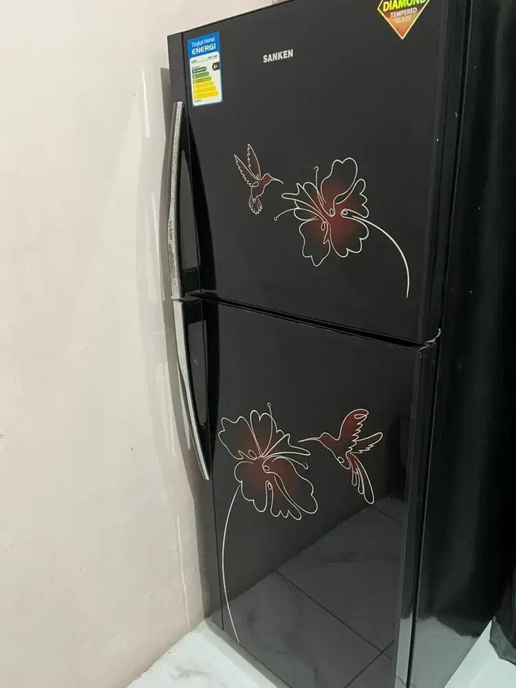 Kulkas sanken 2 pintu (bekas)