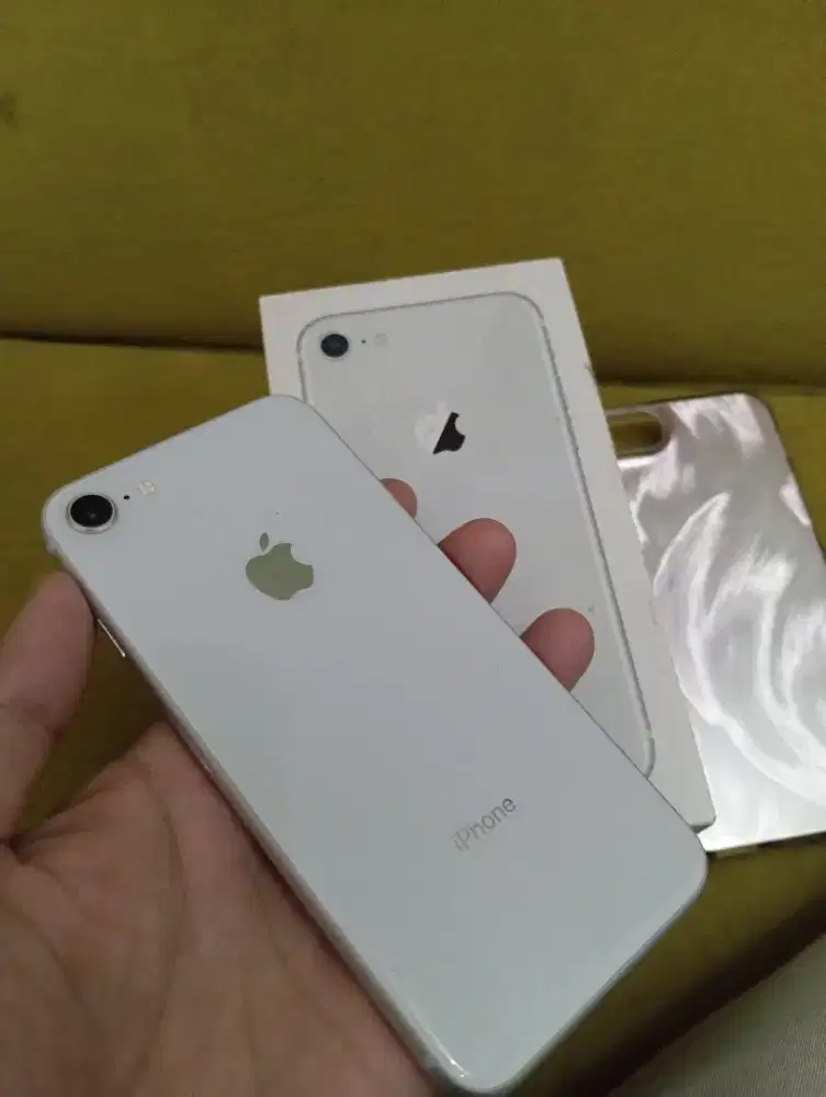iPhone 8 64 gb inter fullset no minus jual harga pas net gan.