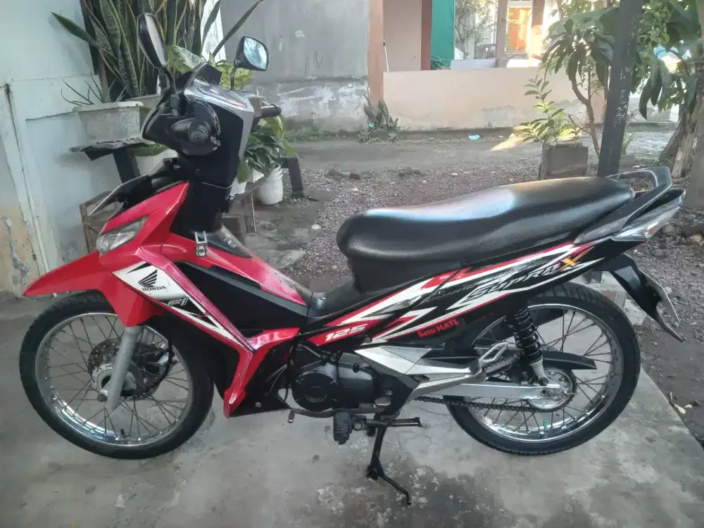 Di jual  motor honda supra x 125