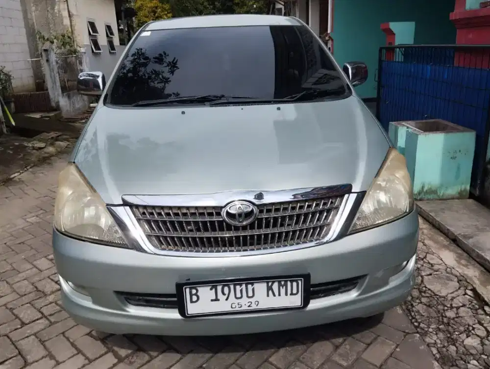 Toyota Innova Type V