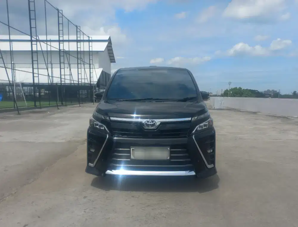 ORISINIL TERAWAT | TOYOTA VOXY 2018 PAKAI 2019