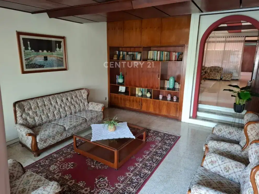 Rumah Luas 509 Meter Lingkungan Asri Dekat PVJ Sukajadi Pasteur