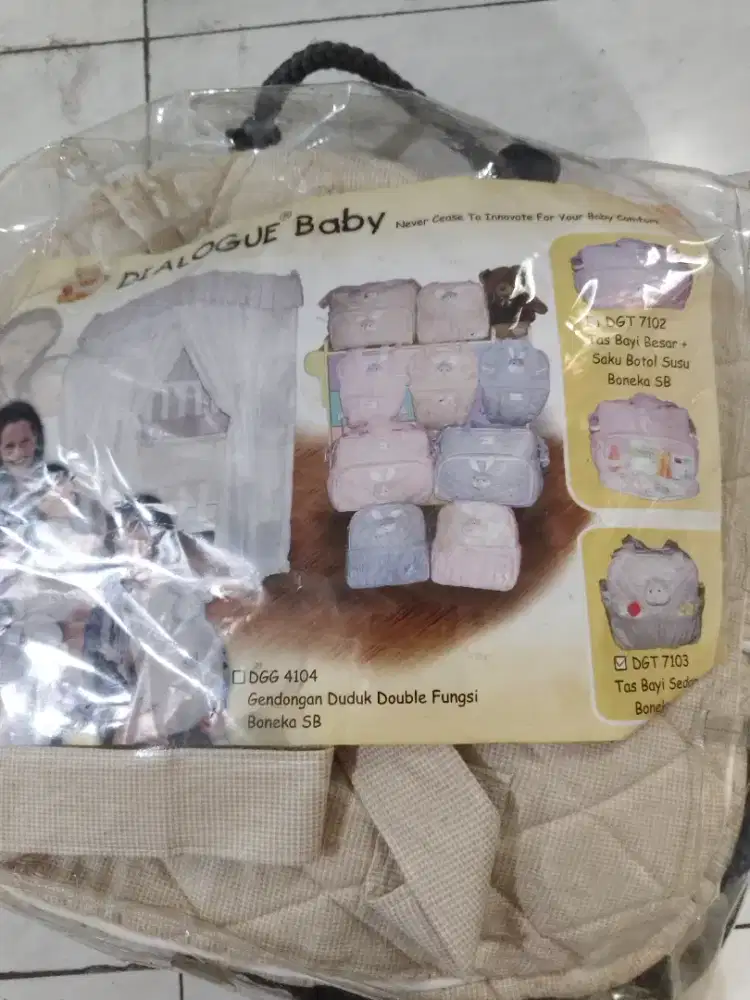 Tas baby dan botol susu