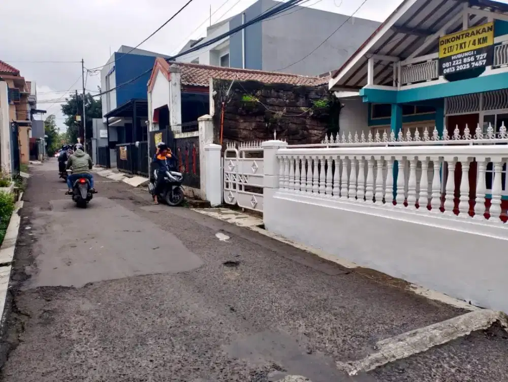Murah Harga NJOP Rumah Besar Banyak Kamar Dekat Jalan Raya