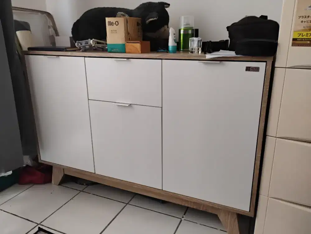 Buffet (Lemari Credenza)