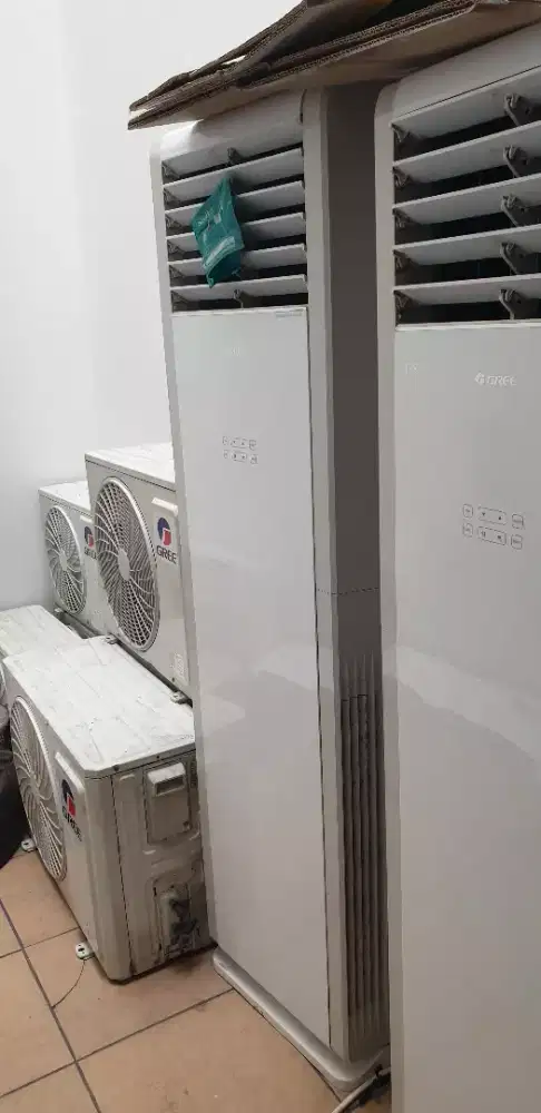 DIJUAL 2 UNIT  AC  STANDING AGREE 2.5 PK BAGUS