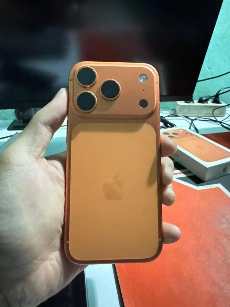 Iphone 17 Pro 256 GB Cosmic Orange