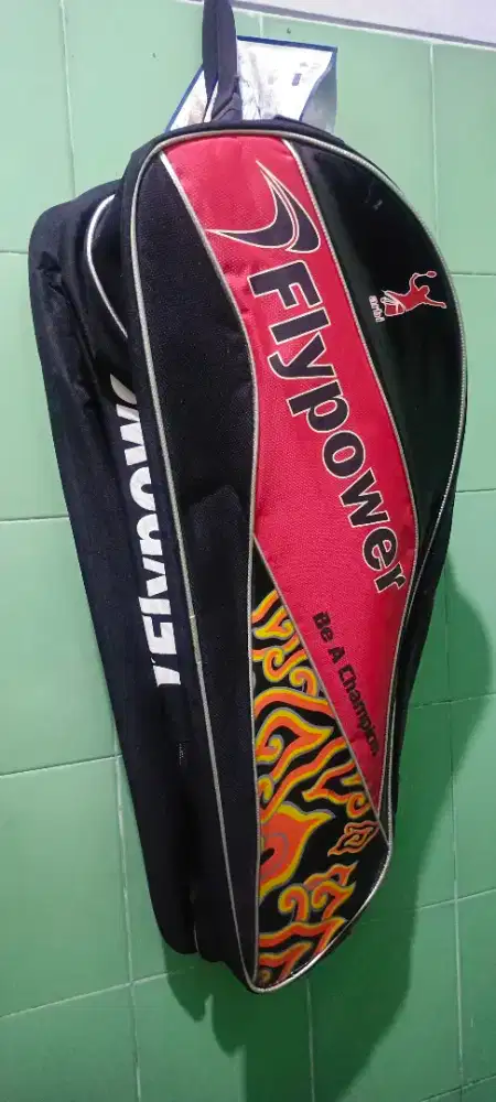 Tas raket bulutangkis