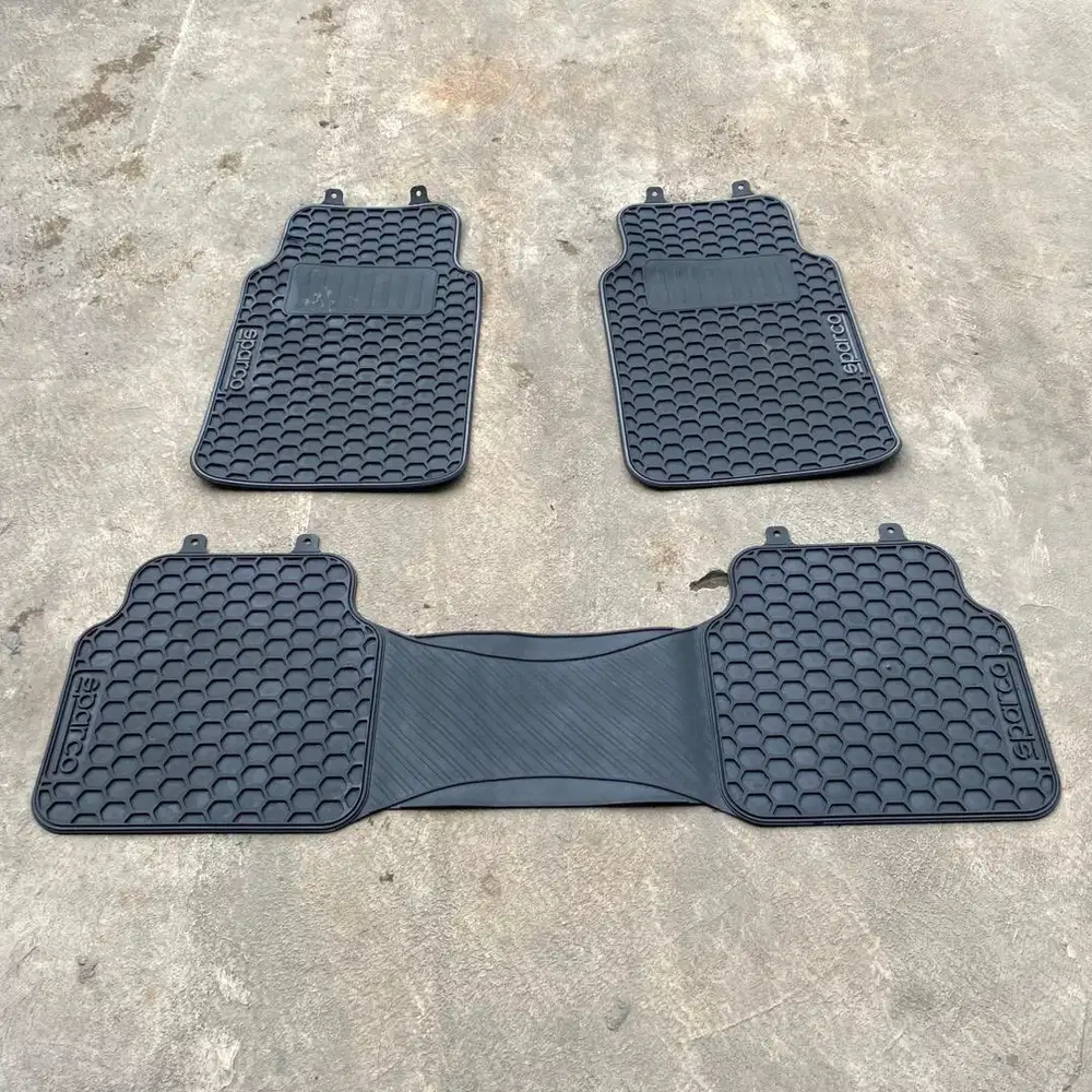 Karpet Mobil Sparco Universal 4pcs Anti Slip Honeycomb (Bekas)