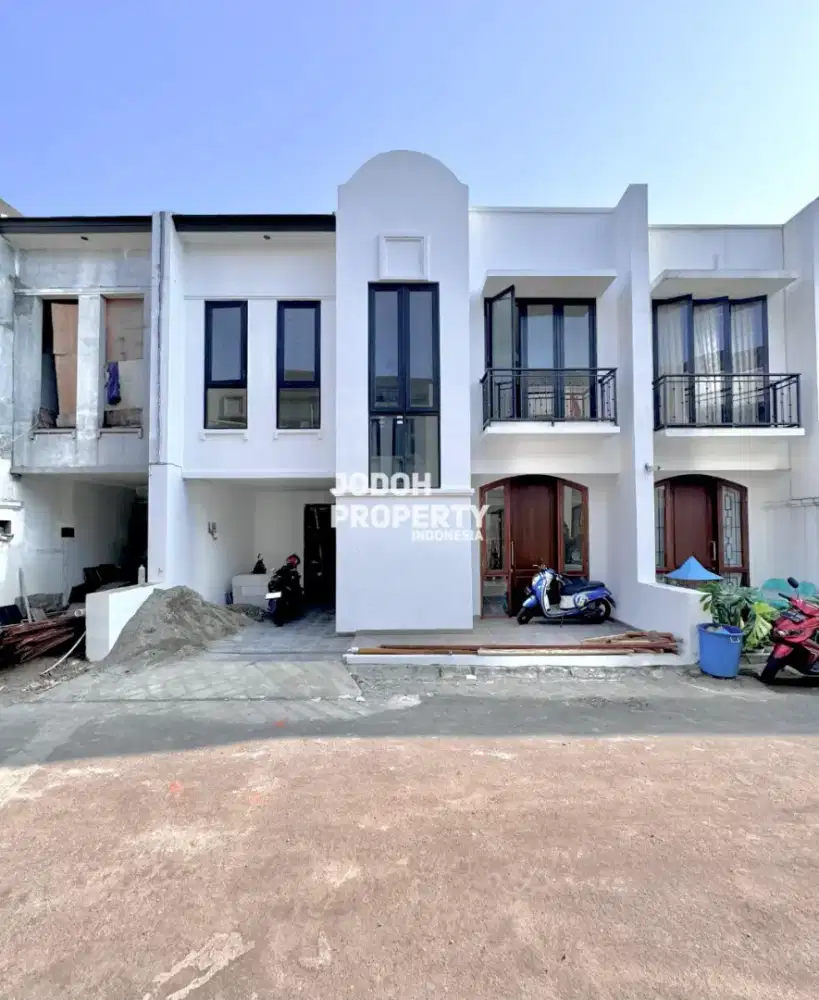 JUAL RUMAH DALAM CLUSTER DI WILAYAH LEGOSO DEKAT MRT LEBAK BULUS