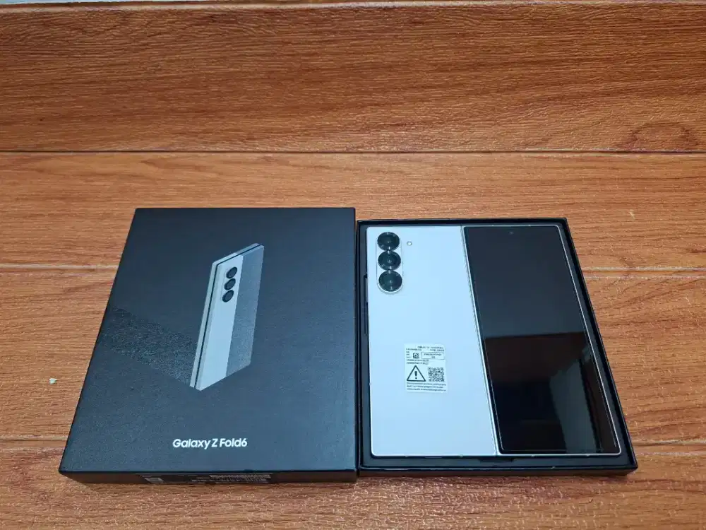 Samsung Z Fold 6 12/256 White Resmi