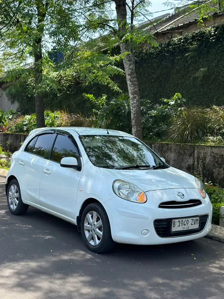 Nissan March 2013 Bensin