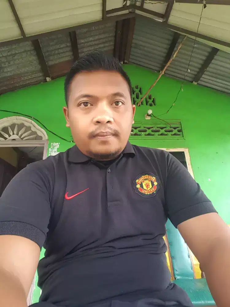 Saya Cari kerjaan jadi supir supir harian atau bulanan