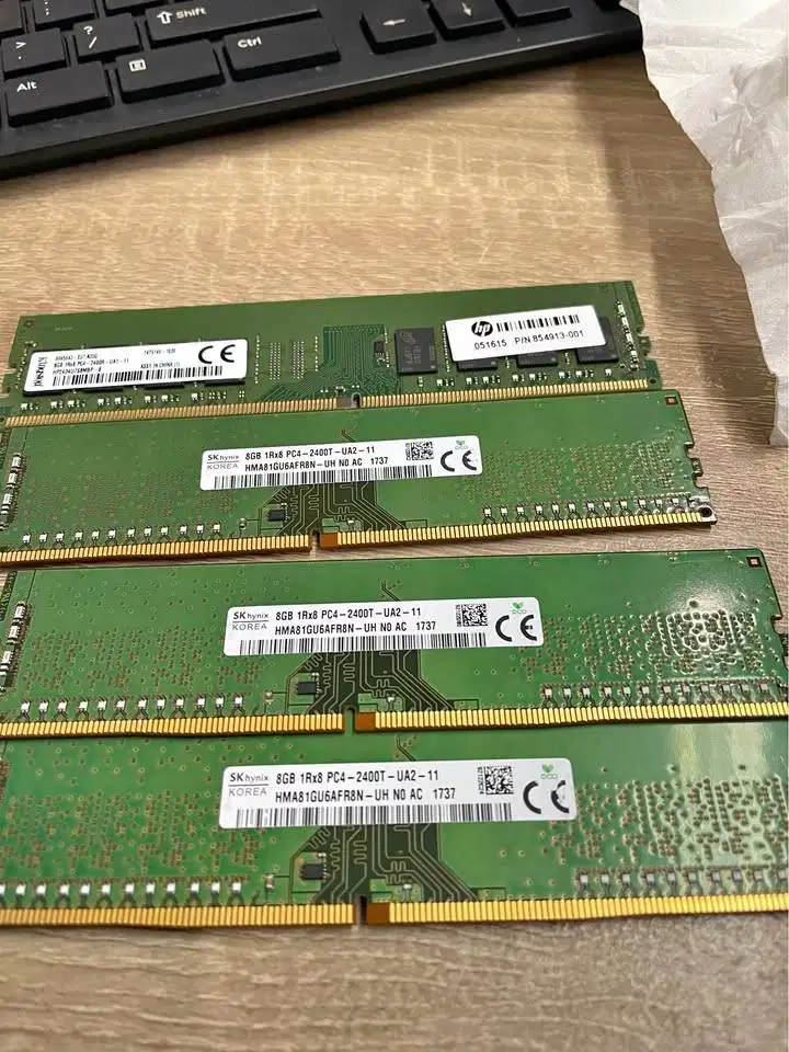 MENAMPUNG SPAREPART RAM, HARDISK DAN SSD