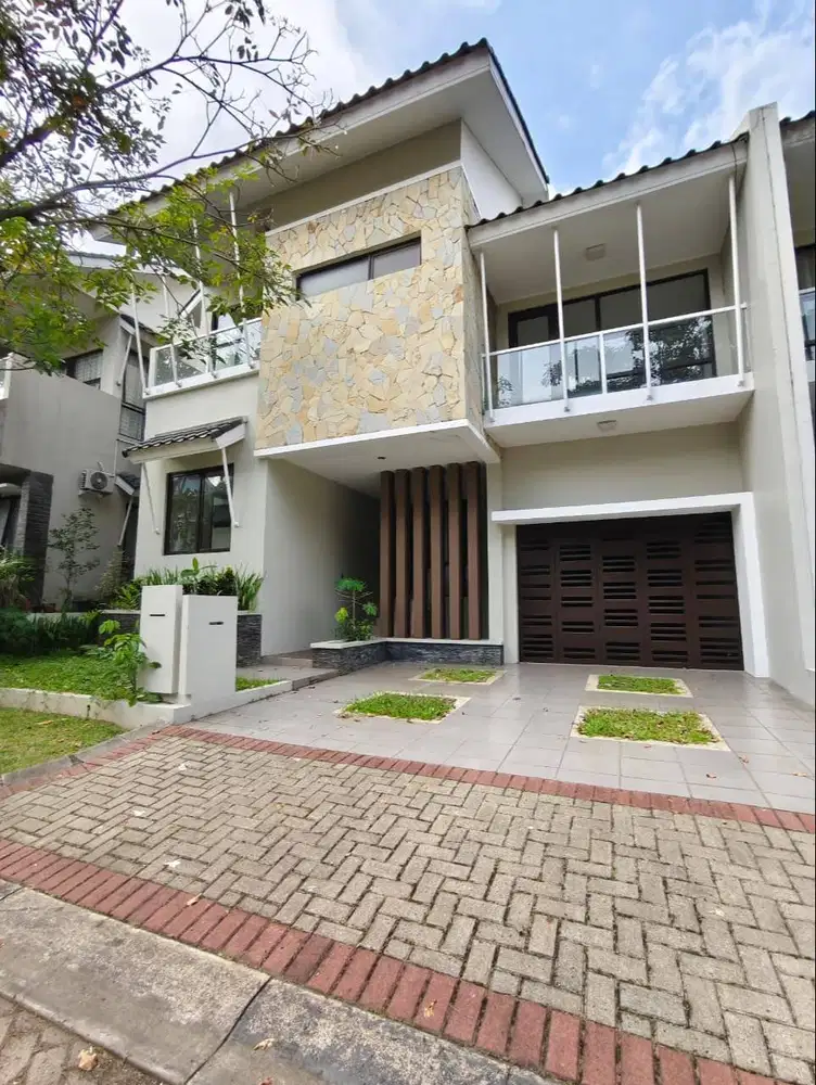 Dijual Rumah Strategis Dekat Tol & Boulevard Bintaro Tangsel GB 17477