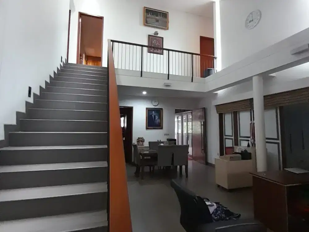Dijual: Rumah 2 Tingkat nyaman di Anggrek Garuda, Slipi, Jakarta Barat