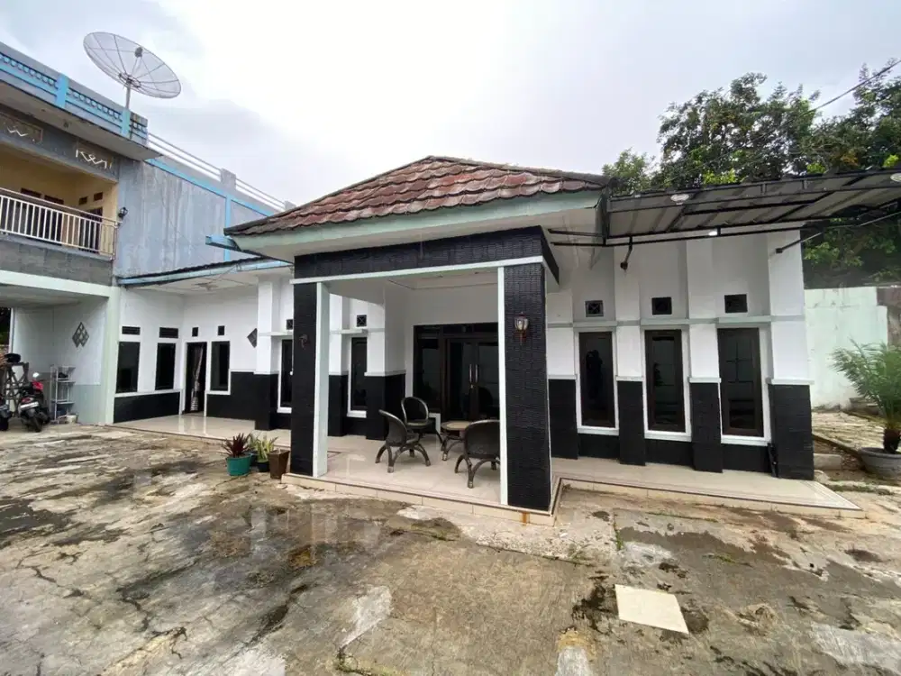 Rumah Mewah 2 Lantai Halaman Luas 460 m2 di Ciwareng Purwakarta Kota