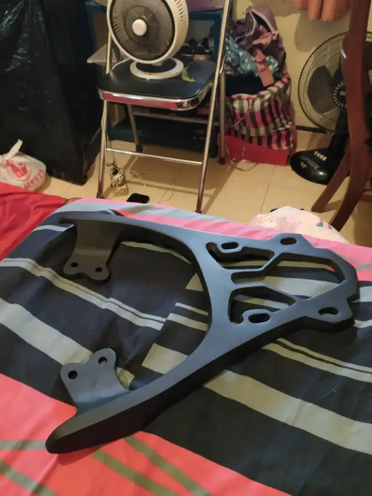 Behel Braket box yamaha fazzio