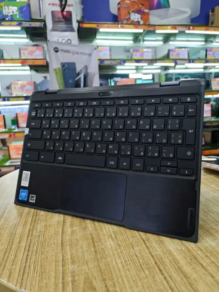 LAPTOP FLIP DAN TOUCHSCREEN//Lenovo Yoga 300e Touchscreen