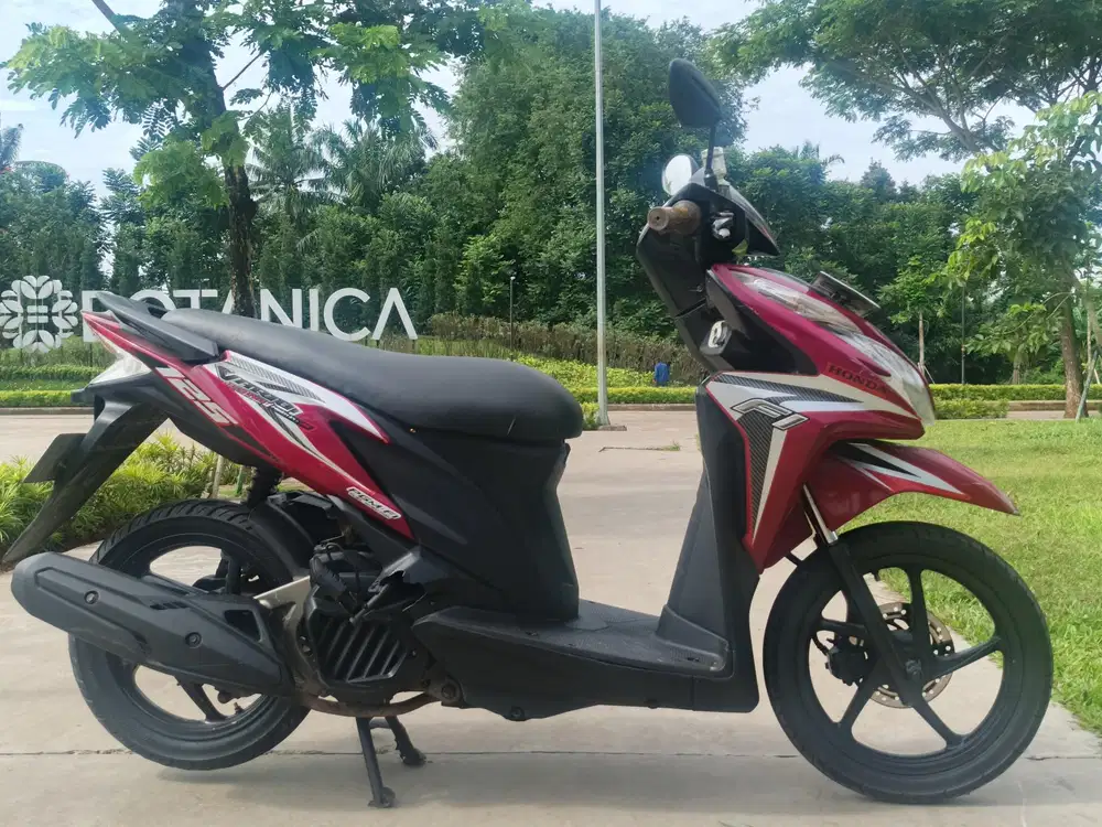 Honda Vario 125 CC kzr  FI esp 2014 stater halus mulus terawat