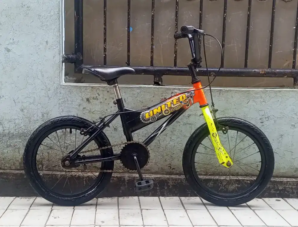 Sepeda Anak United Robo X 16 inc, harga pas.. Cipinang