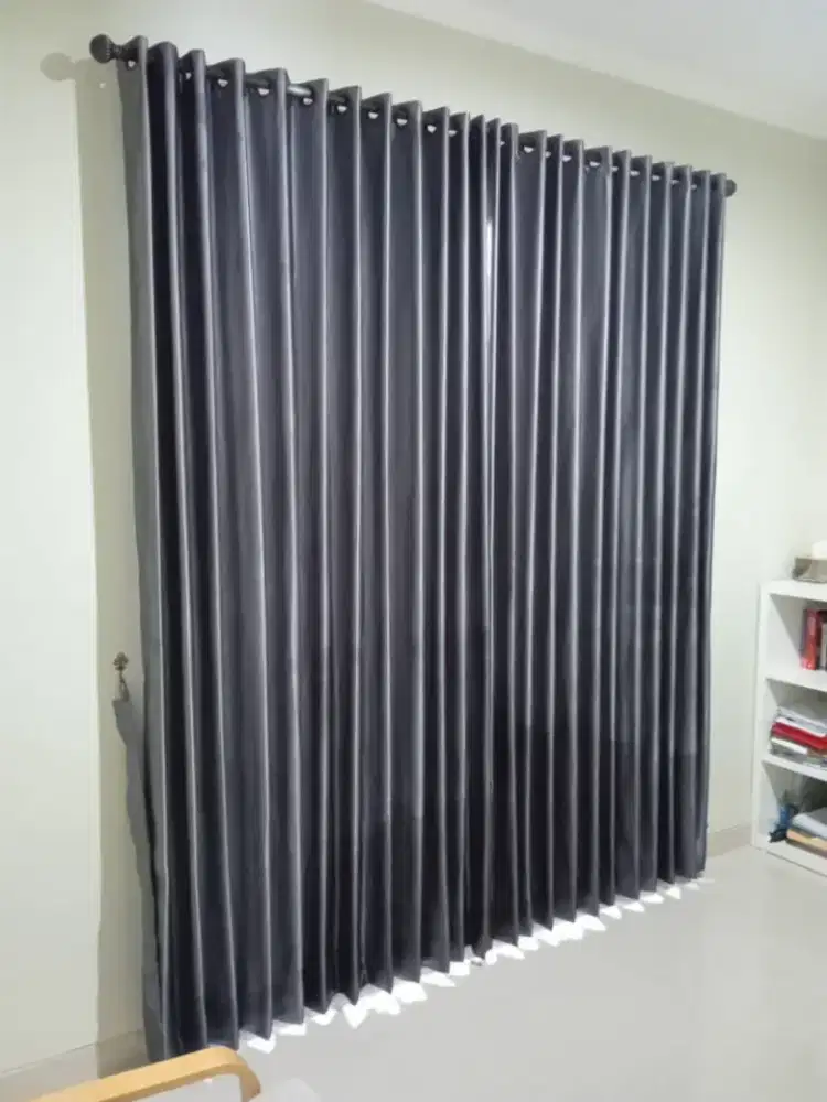 gorden penyekat ruangan