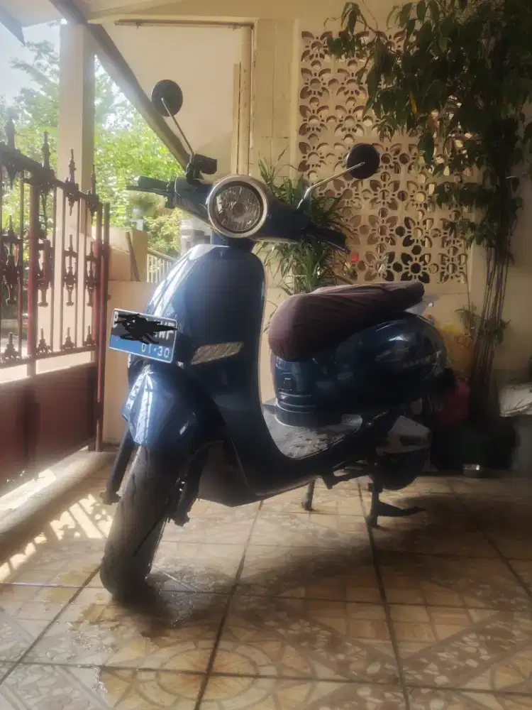 Molis Uwinfly T5 SLA