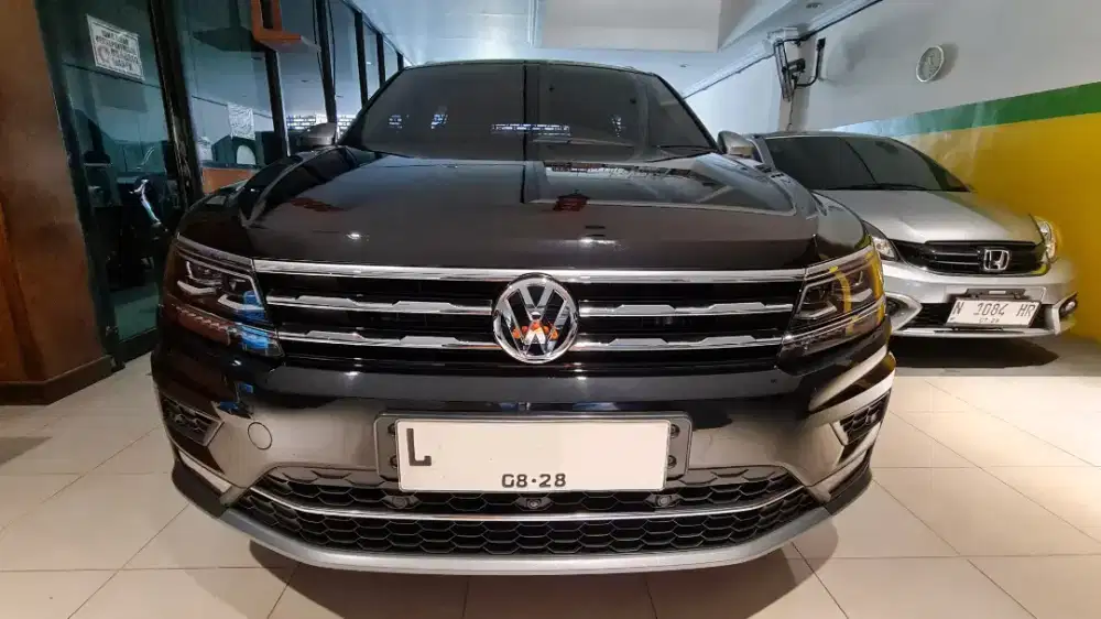 Volkswagen VW Tiguan Allspace 1.4 A/T 2022