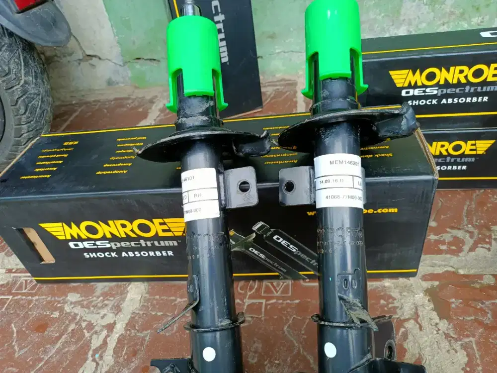 SHOCK Ertiga 2016 MONROE ORIGINAL ( CABUTAN )