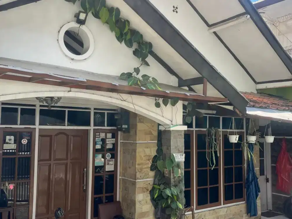 Dijual Rumah dan Kost an di Karang Tineung Sukajadi Bandung, Strategis