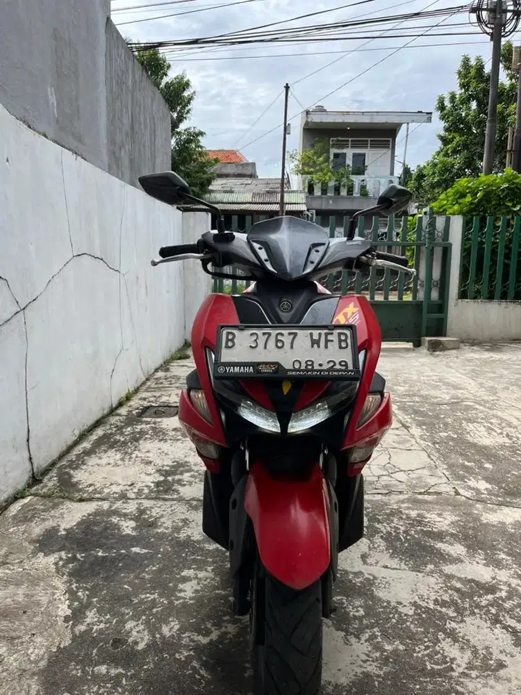 Aerox 155 std warna merah tahun 2020