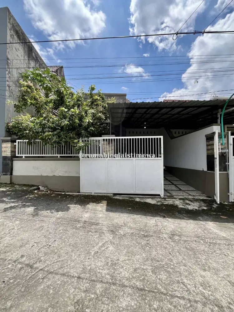 Rumah Dengan Tanah Luas di Purwomartani Dekat Bandara Adi Sucipto