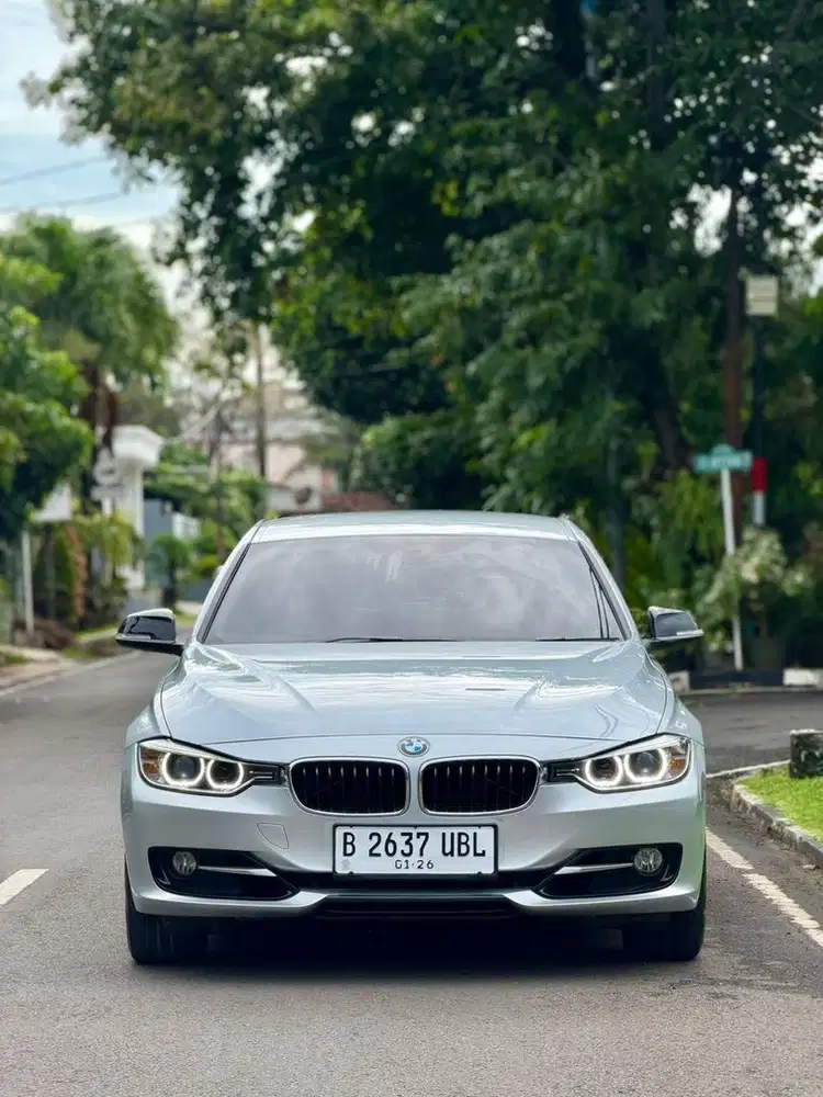 BMW tahun 2015 F30 320i Sport LOW KM!!