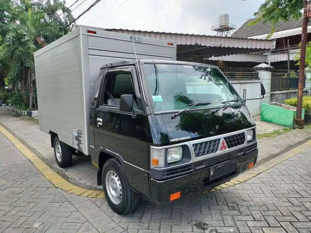 Mits.L300 Box 2.5 Diesel Manual/MT 2016  Super Istimewa