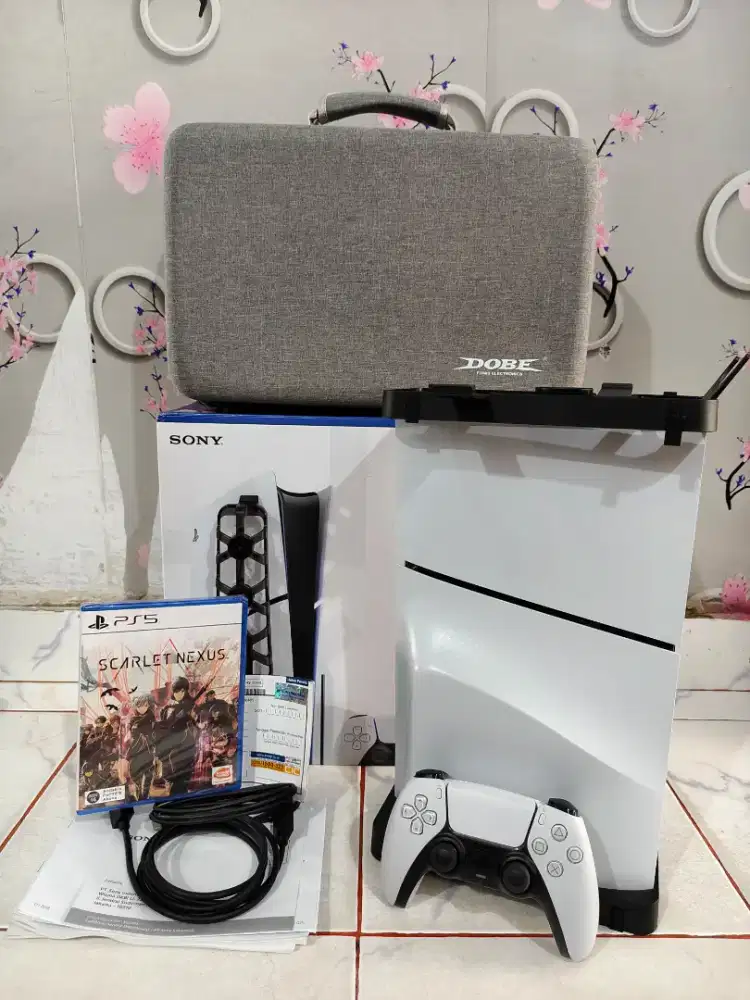 PlayStation 5 / PS5 Slim Disc Edition 1TB Fullset Like New