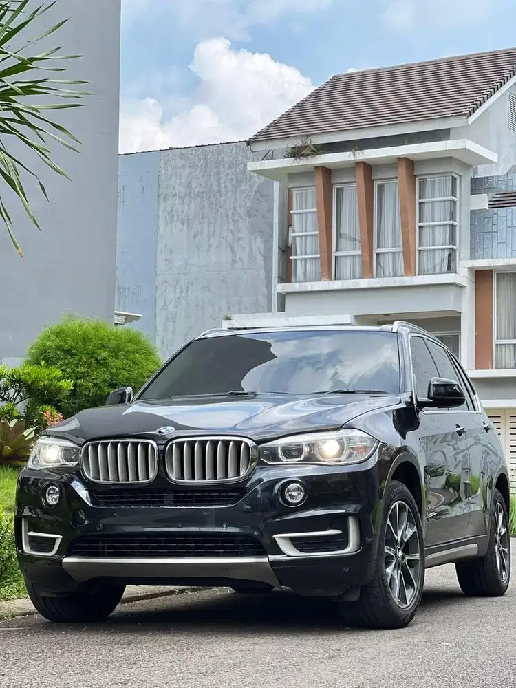 JUAL CEPET JUAL BU !! BMW X5  xDrive F15 AWD AT 2014 2015 Hitam Black
