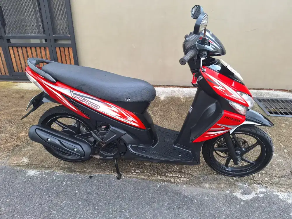 Vario cw 2013 habis servis pajak panjang bisa cash/kredit syariah
