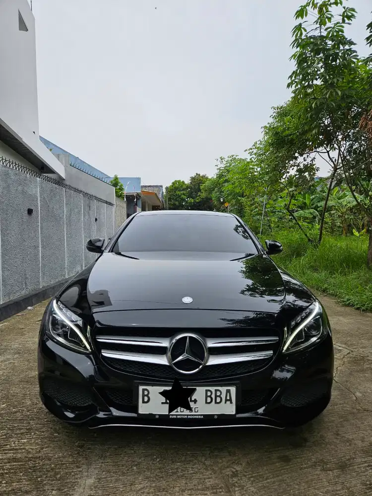 Mercedes-Benz C200 2016 Bensin
