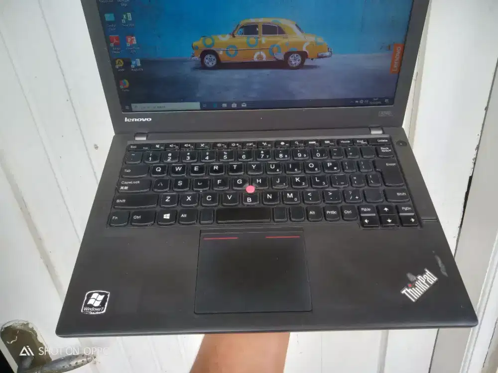 LAPTOP LENOVO CORE i5 RAM 8Gb SSD 256GB MURAH