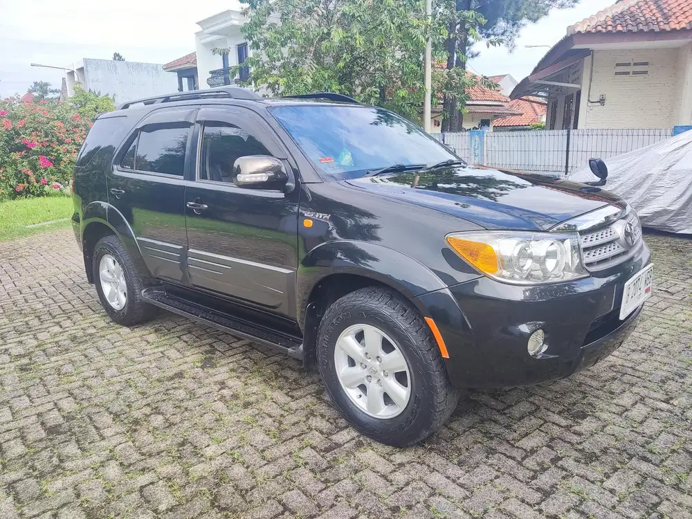 Km65rb Fortuner G AT 2005 Bensin