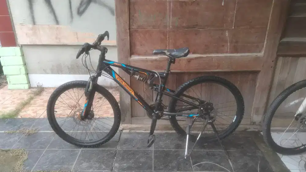 Di jual sepeda polygon uk 24 aloy mins ban botak ama operan gigi