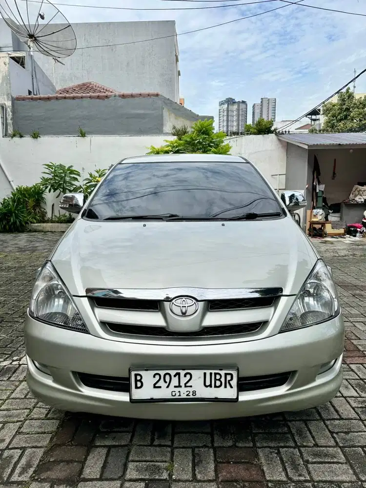 Innova G 2.5 Diesel AT