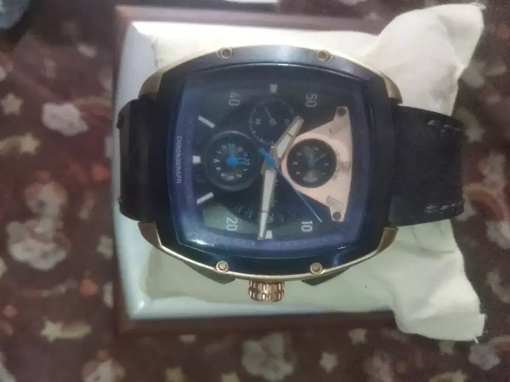 Jam tangan alex Andre christia