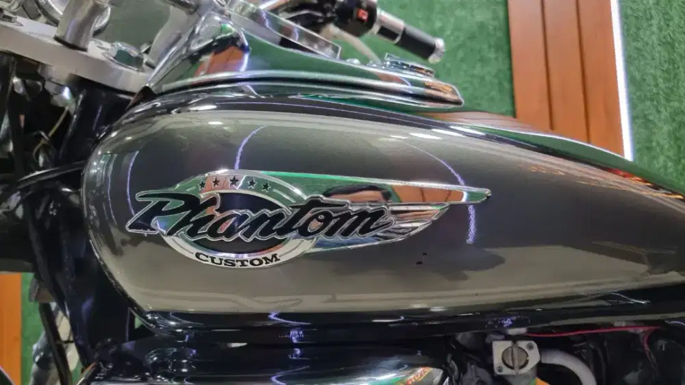 UD ENY MOTOR - Honda Phantom thn 2006 buruan