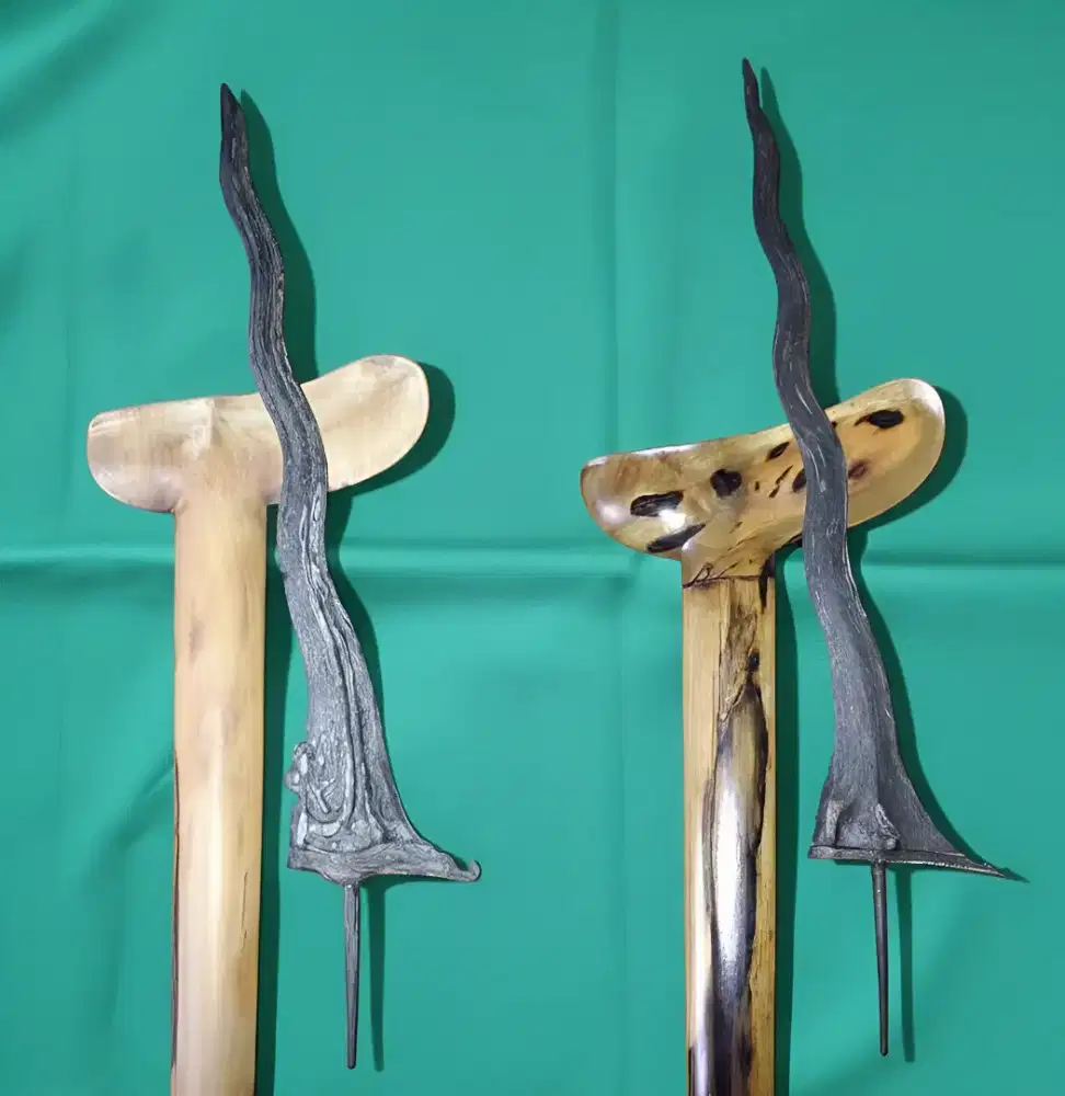 2 KERIS PUSAKA MURAH