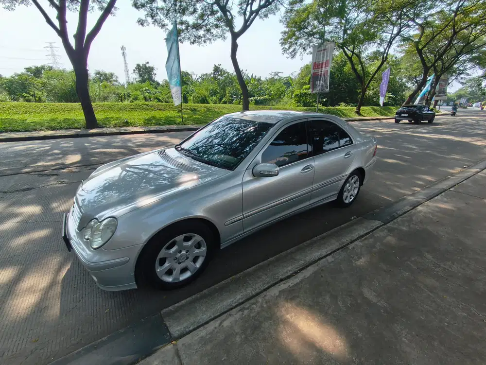 Mercedes-Benz C230 2006 Bensin